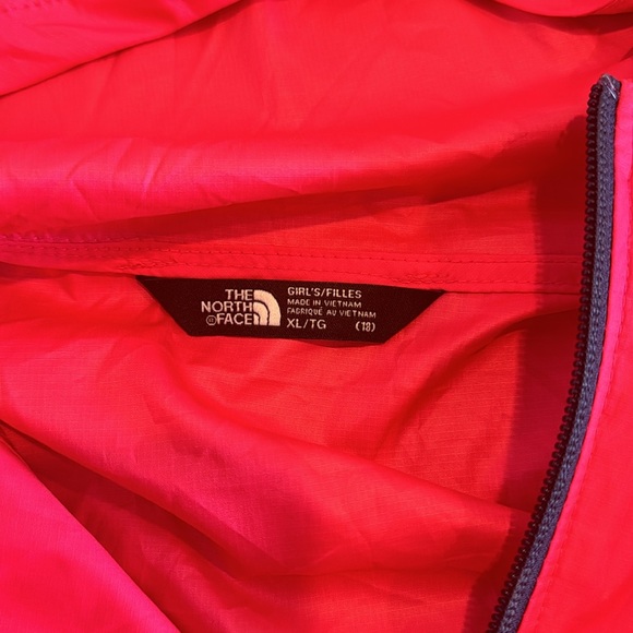 The North Face Girls Raincoat Colorful Size XL - Picture 2 of 3